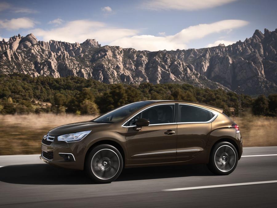  Citroen DS4 2010 года  (фото 132 из 143)